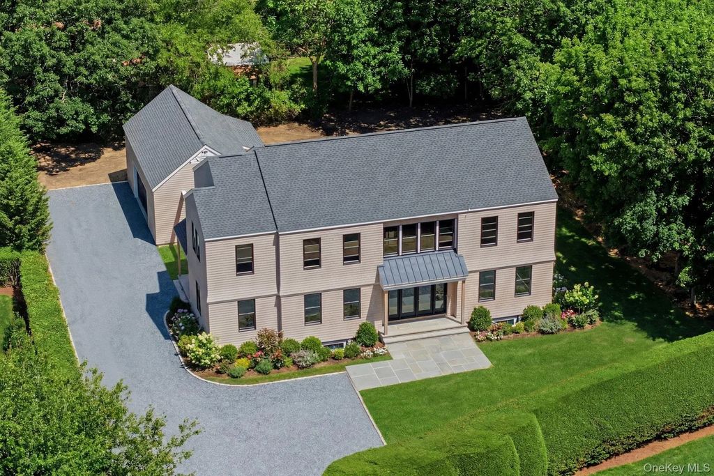 6 Lamb Avenue, Quogue