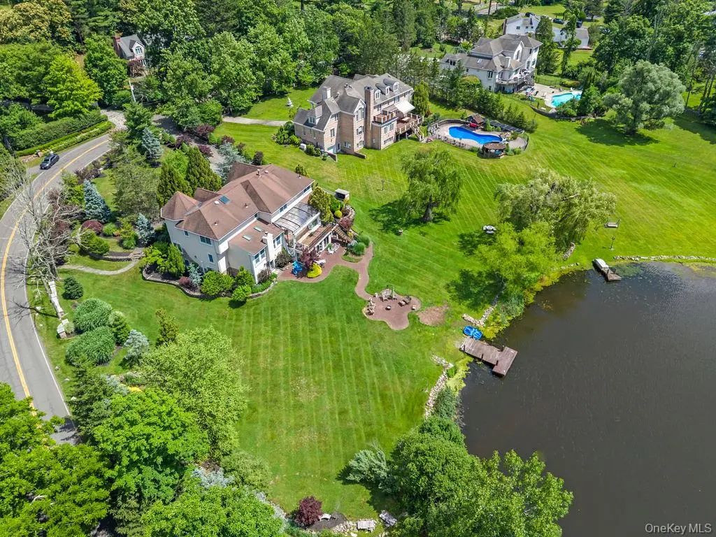 57 Wesley Chapel Road, Suffern