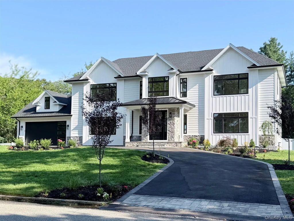 11 Edcris Lane, Huntington