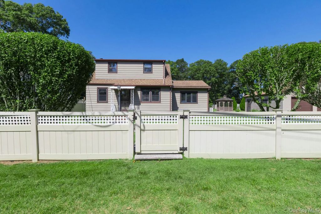 16 Ormond Place, Shirley