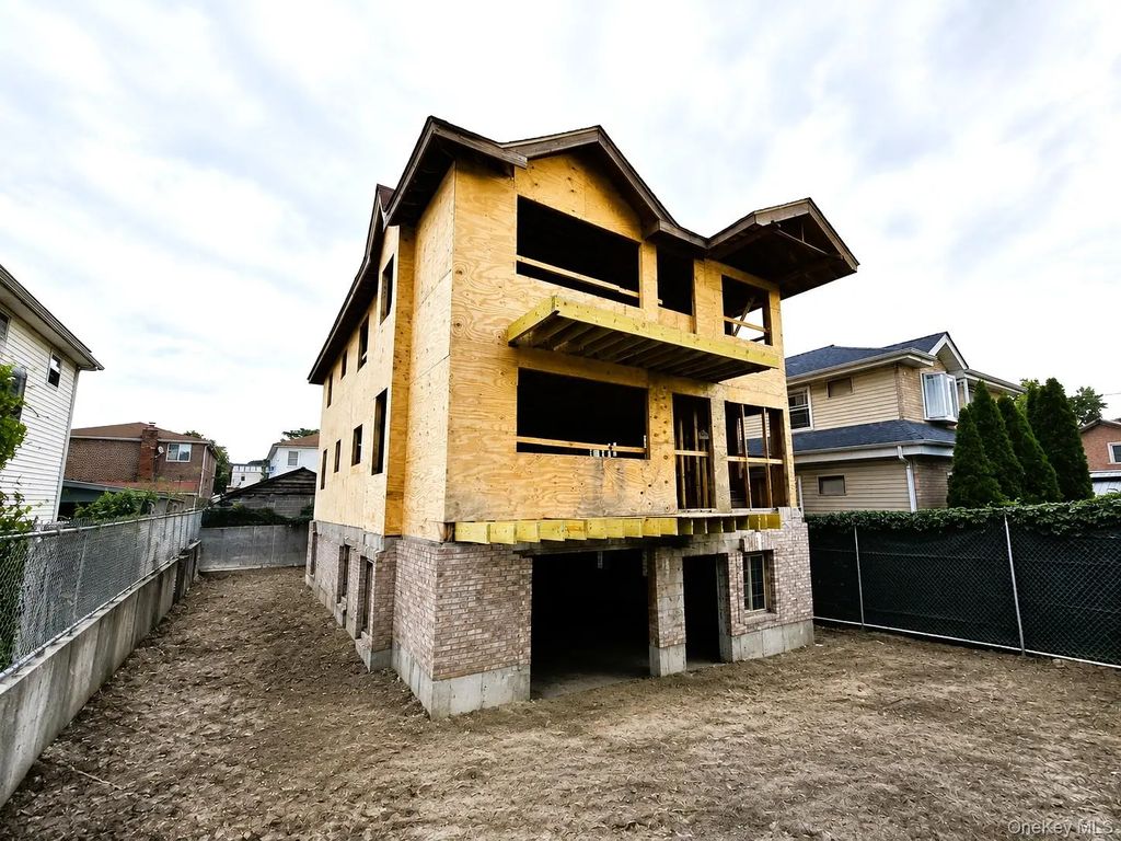 13043 129th Street, South Ozone Park