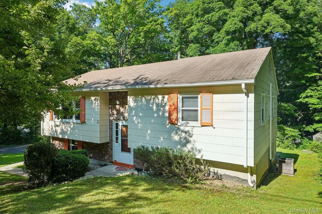 37 Nursery Road, Tuxedo Park