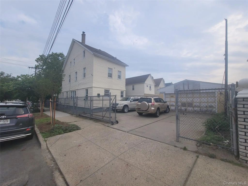 12019 Linden Boulevard, South Ozone Park
