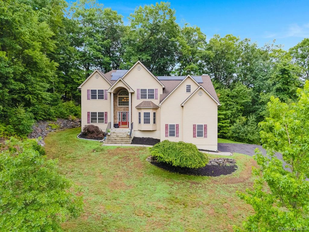 5 Sherwood Court, Highland Mills