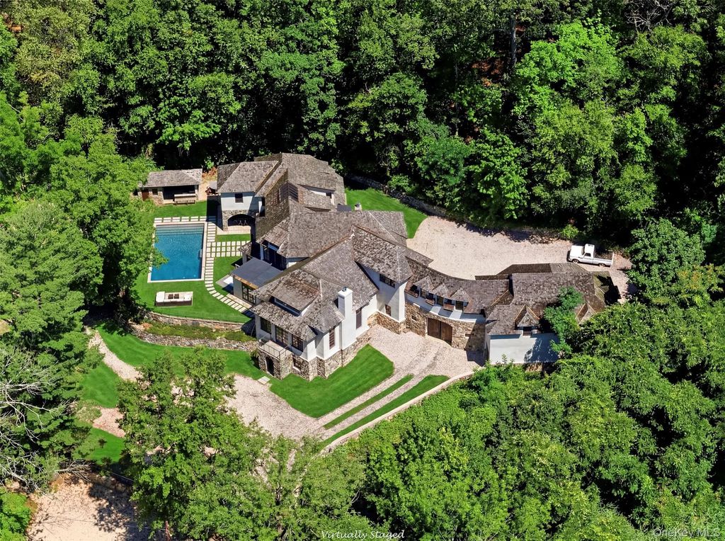 36 Spring Street, Cold Spring Harbor