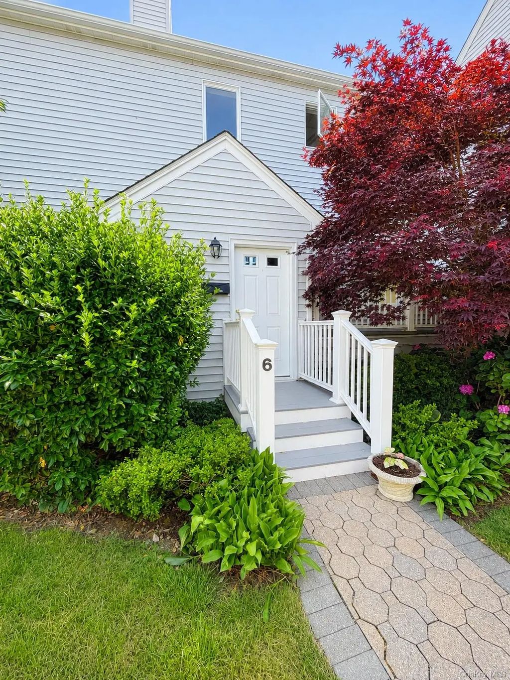 6 Cornell Place, Rye