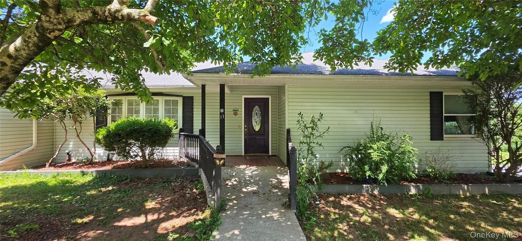 13 Third Street, Woodridge