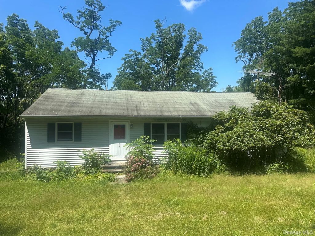 187 Allen Road, Salt Point