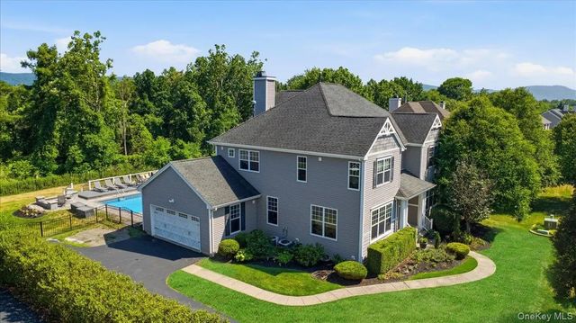 236 Buttonwood Way, Hopewell Junction