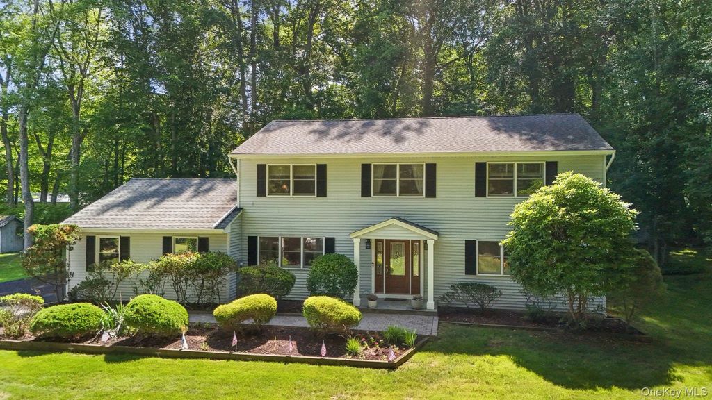 425 White Oak Road, Palisades
