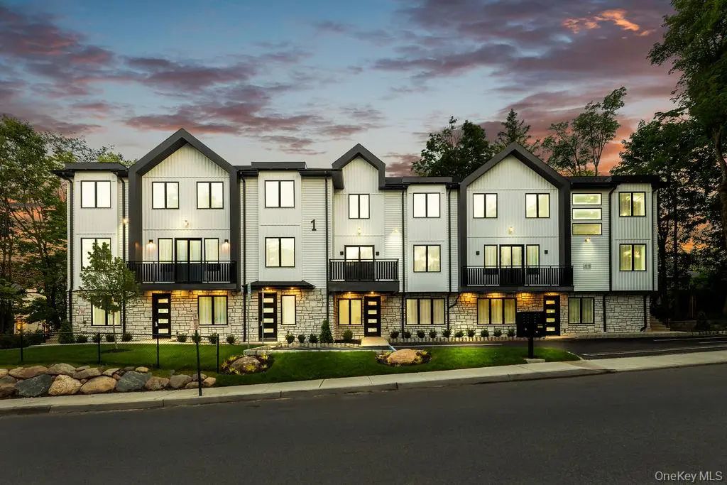 1 Homestead # 202, Monsey
