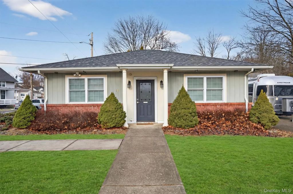 201 Homestead Avenue, Maybrook