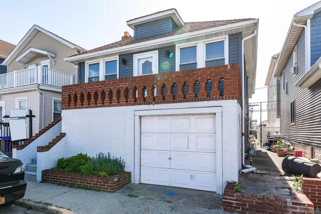 35 Tennessee Avenue, Long Beach