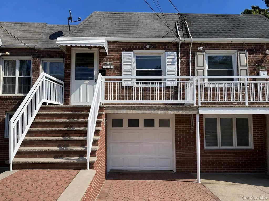 115-08 Poppenhusen Avenue, College Point