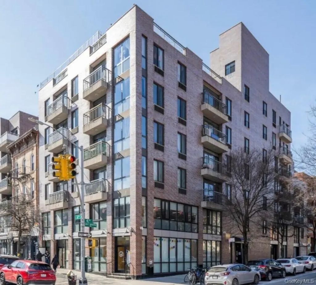 4102 8th Avenue # 6a, Brooklyn