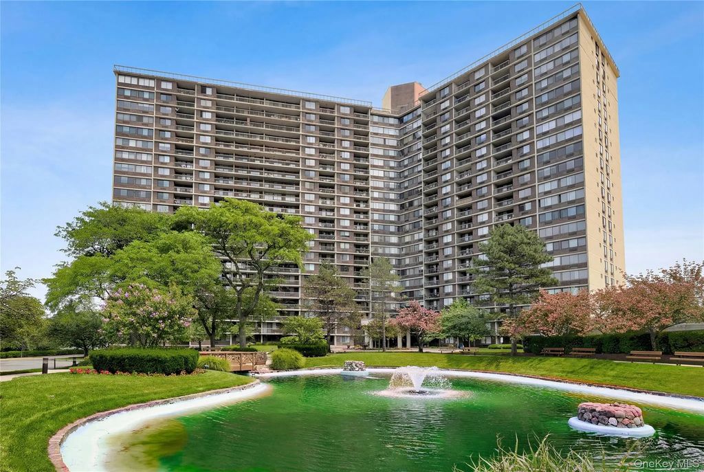 2 Bay Club Drive # 11a, Bayside