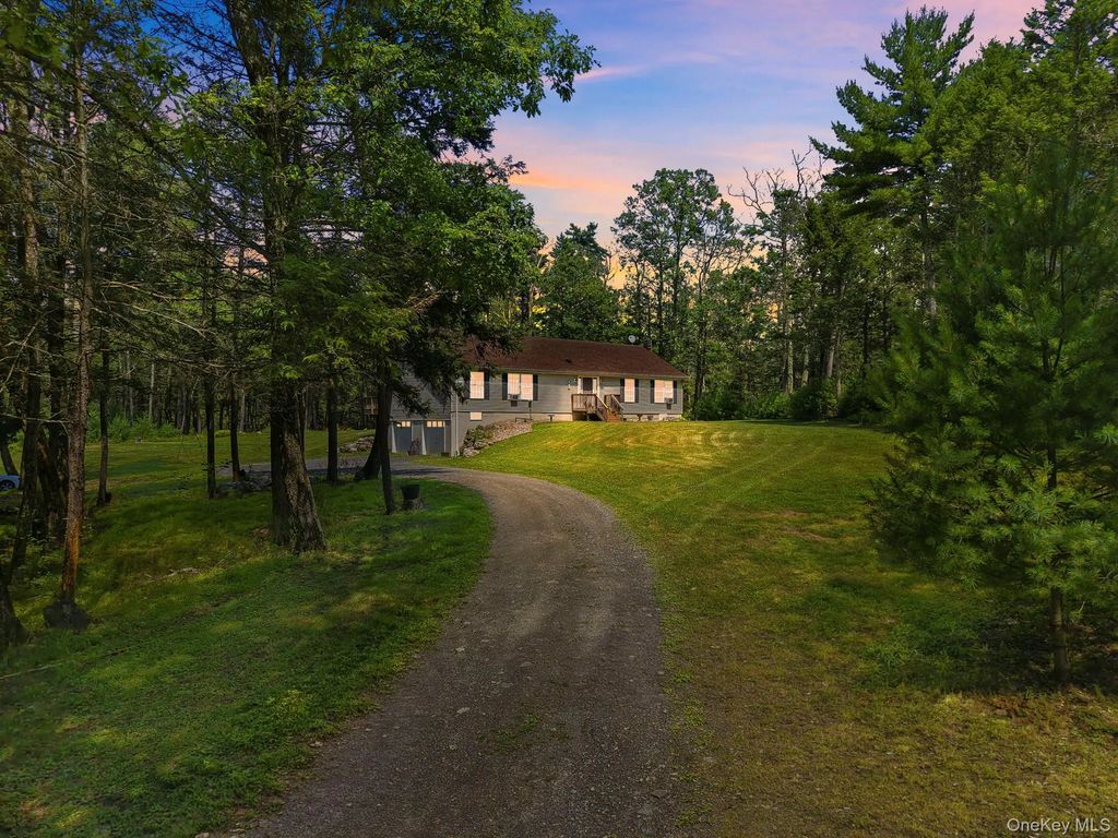 630 Ashokan Road, Kingston