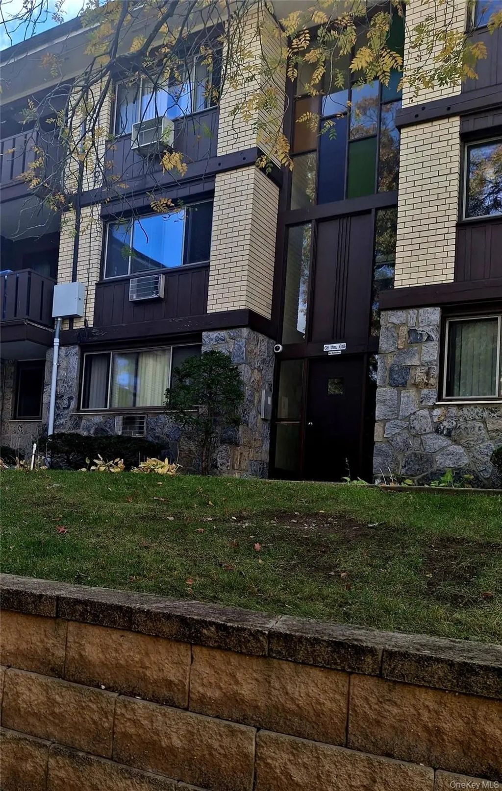 250 North Main Street # F20, Spring Valley