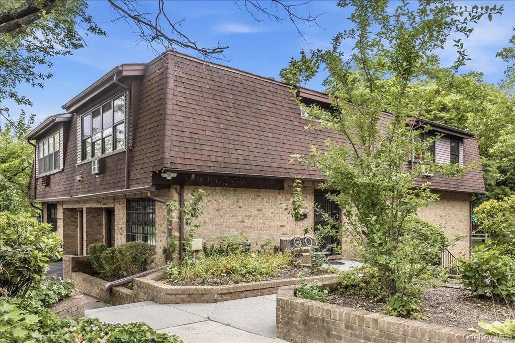 6117 231st Street # 2, Oakland Gardens