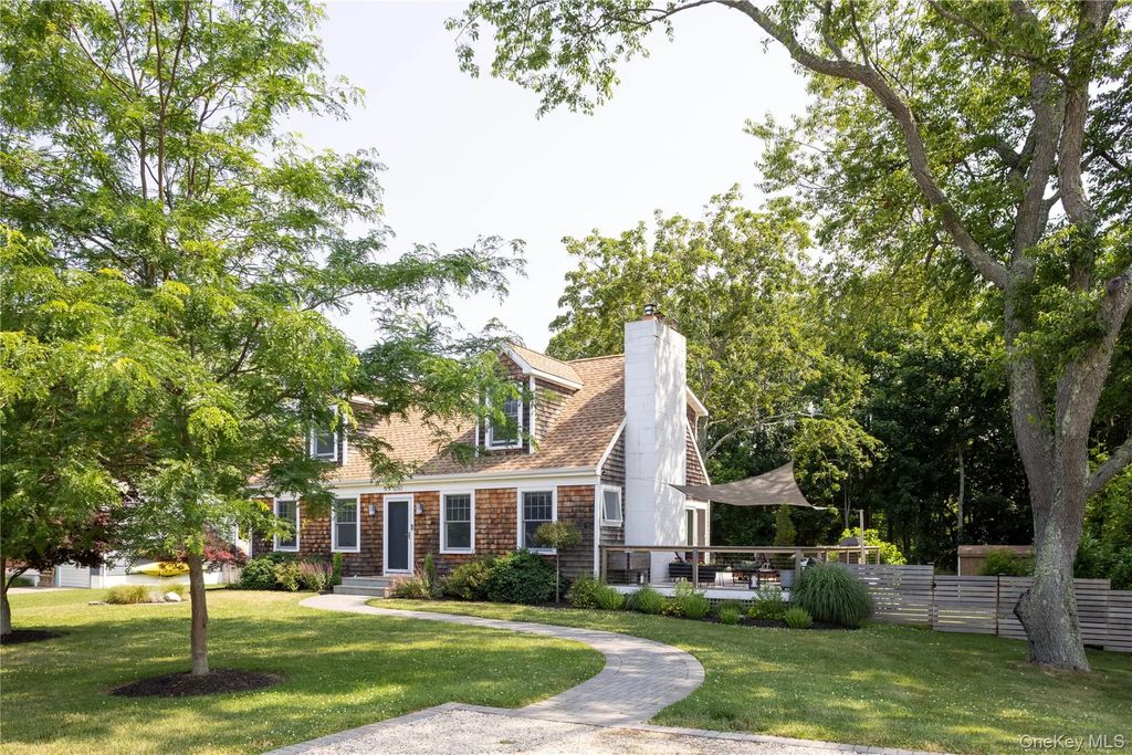 1050 Bayview Avenue, Southold