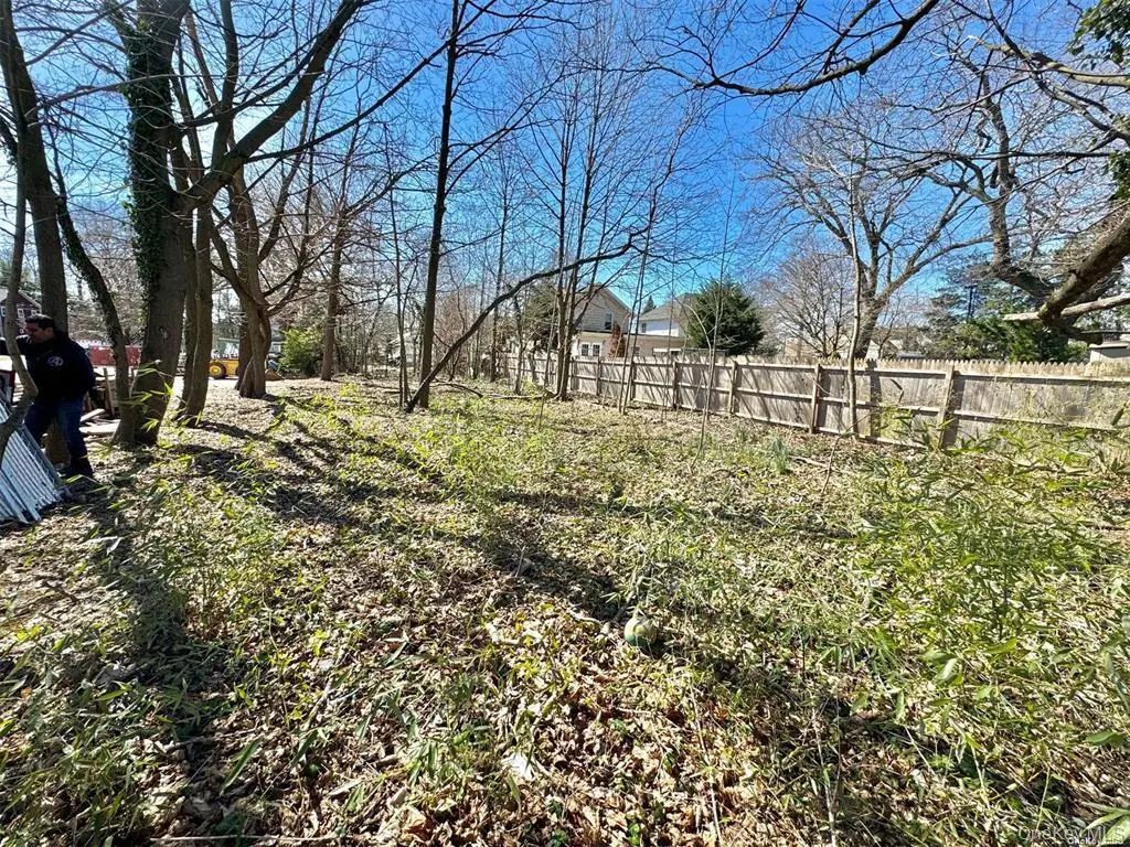 627 Wadleigh Avenue, West Hempstead