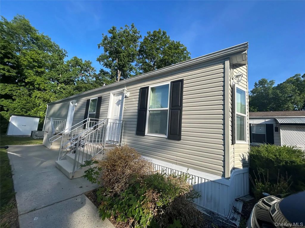 1782 South Road # 62, Wappingers Falls