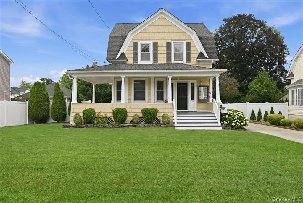 991 Cottage Place, Baldwin