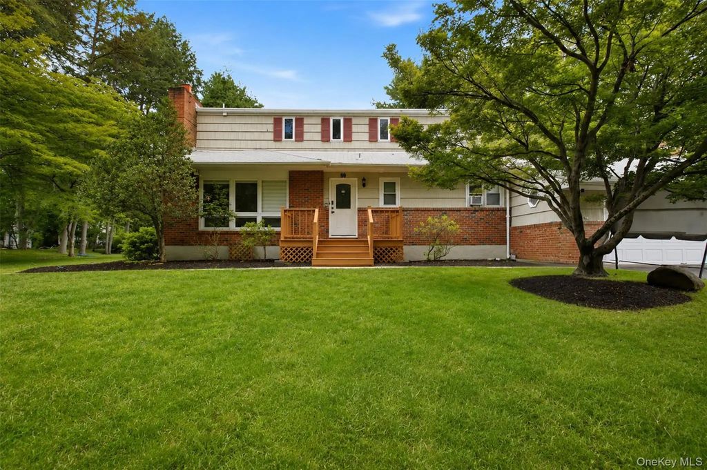 59 Smith Hill Road, Airmont
