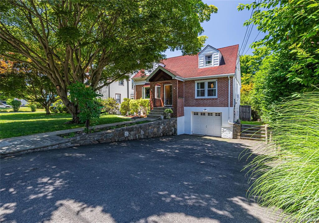 74 Tamarack Road, Rye Brook
