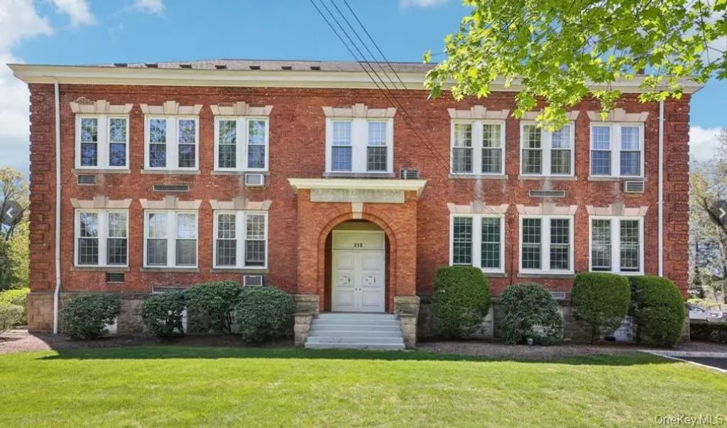 215 Washington Street # 19, Tappan