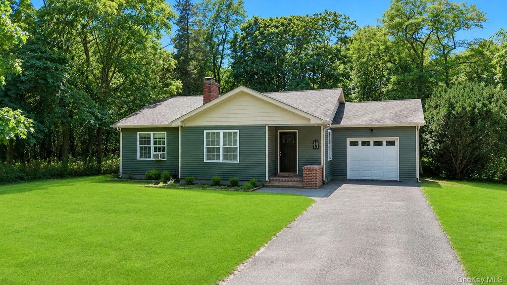 430 Yaphank Middle Island Road, Yaphank