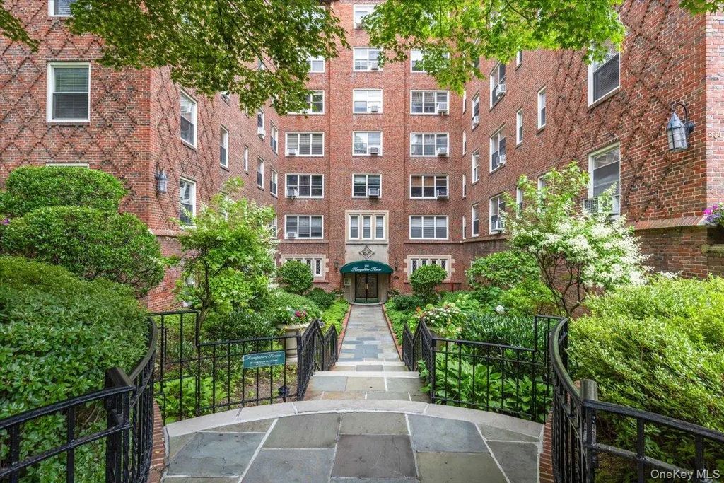 250 Bronxville Road # 4h, Bronxville