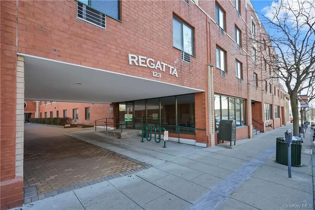 123 Mamaroneck Avenue # 215, Mamaroneck