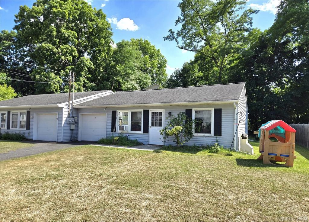 9 Creekview Court, Wappingers Falls