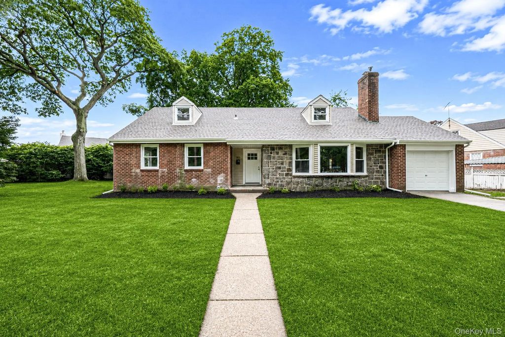 970 Hillman Street, West Hempstead