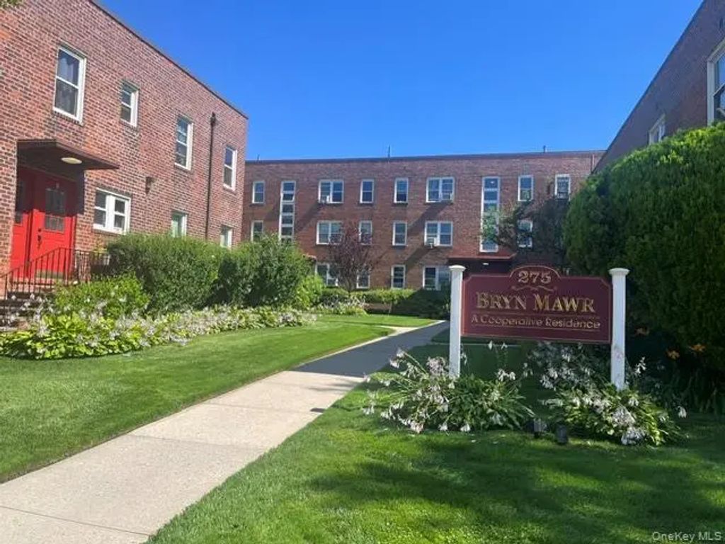 275 Maple Ave # B5, Rockville Centre