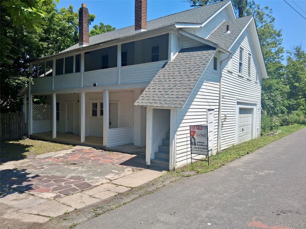 215 Maple Avenue, Kerhonkson