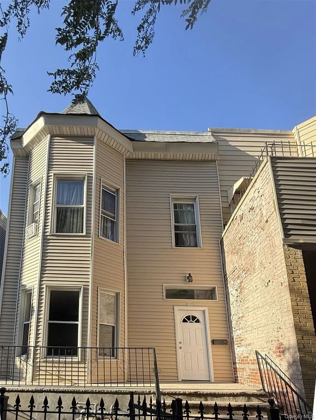 Photo of Listing #1024516