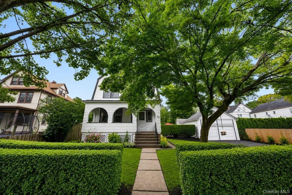 46 Meadow Lane, New Rochelle
