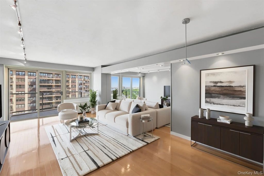 18-15 215th Street # 15l, Bayside