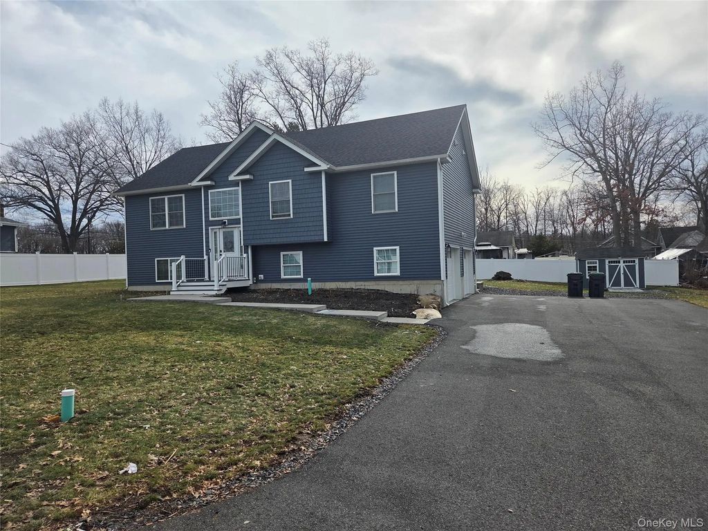 13 Avenue B, Middletown