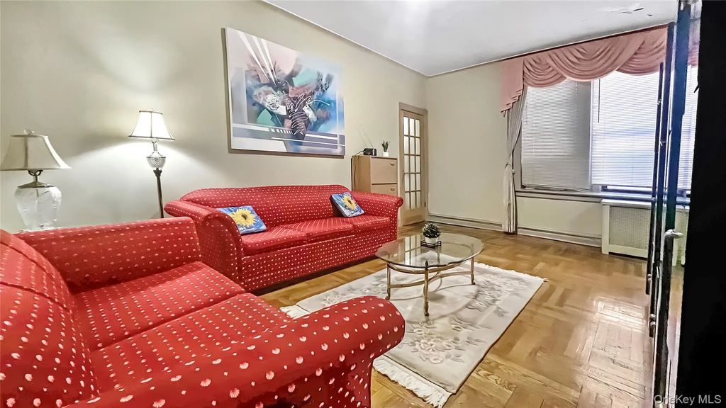 37-20 81st # 5g, Jackson Heights