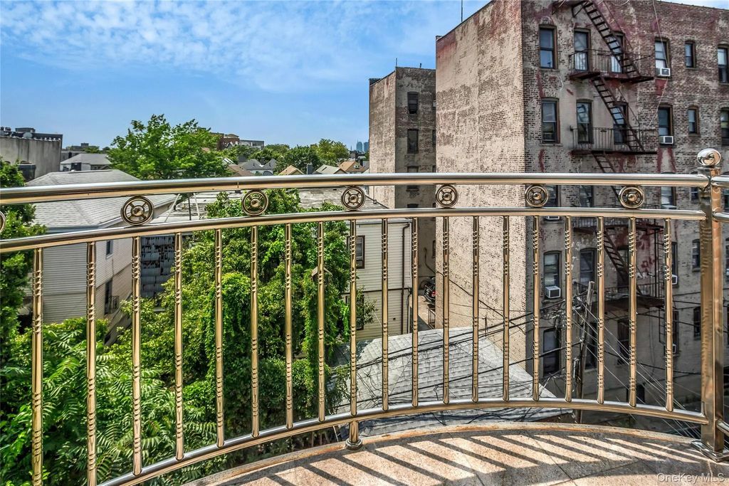 40-40 68th Street # 4d, Woodside