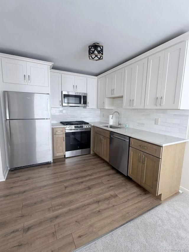 2740 South Road # G14, Poughkeepsie