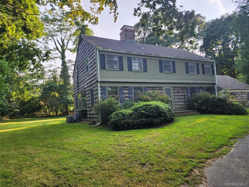 11 Smith Lane, Saint James