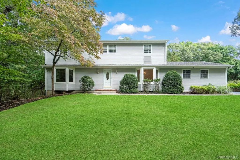 83 Shore Road, Mount Sinai