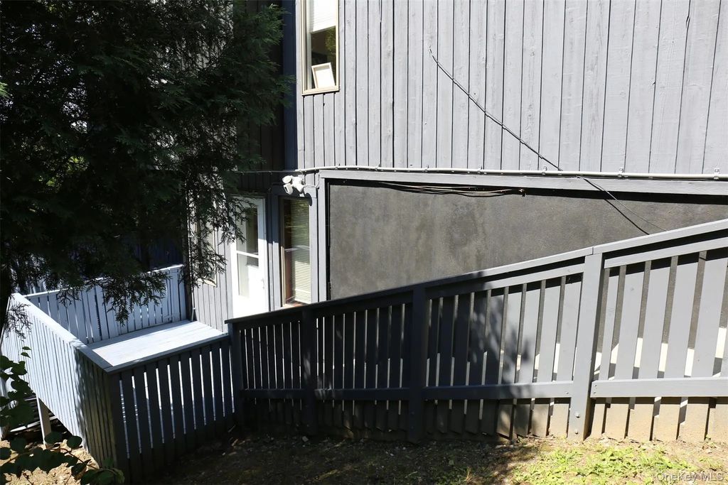 132 Woodland Drive, Pleasantville