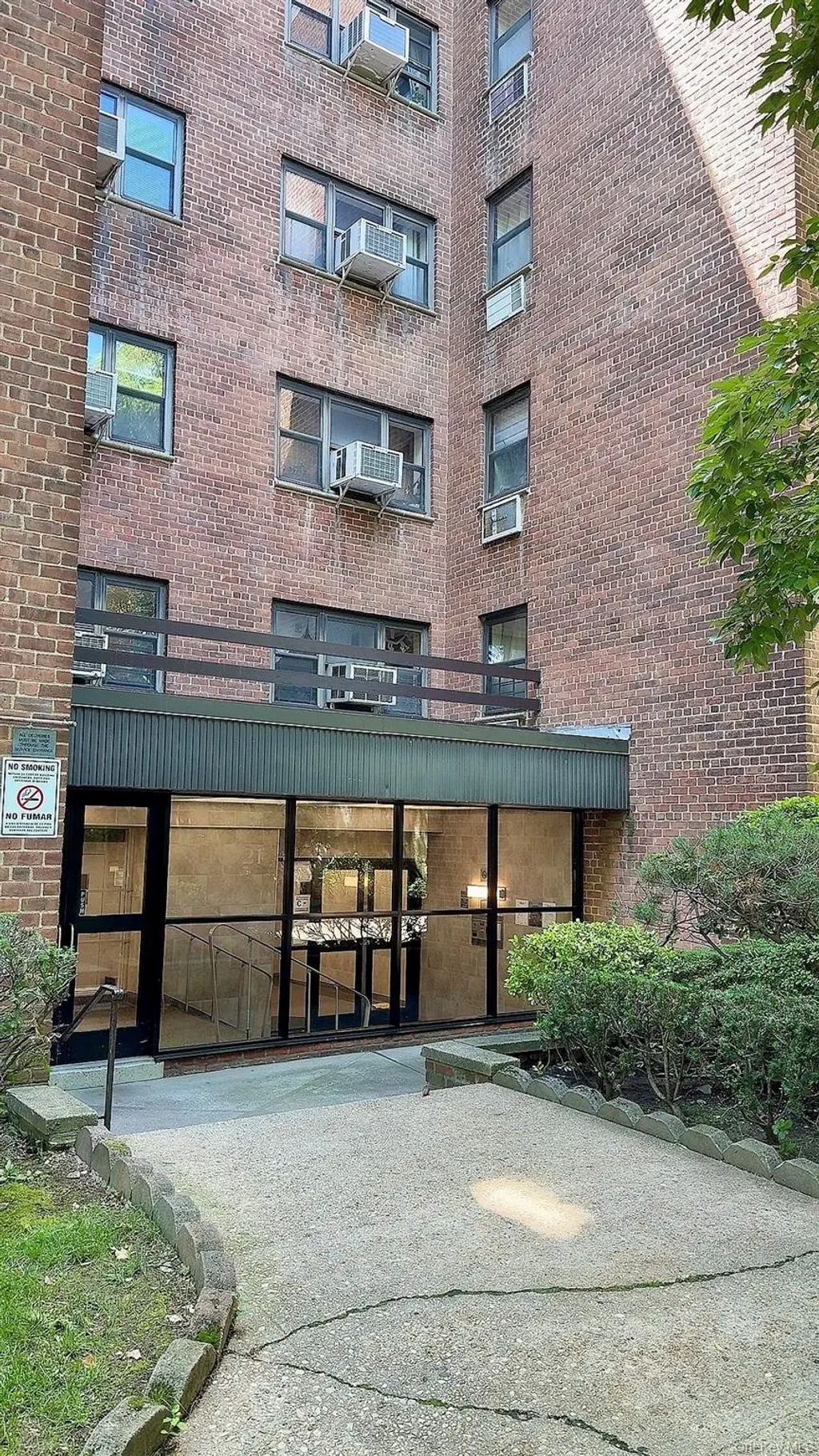 140-21 31st Rd # 6c, Flushing