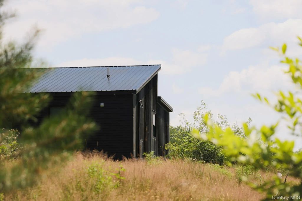 12 Durr Road, Jeffersonville