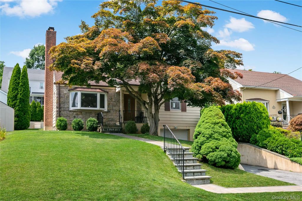 63 White Road, Scarsdale